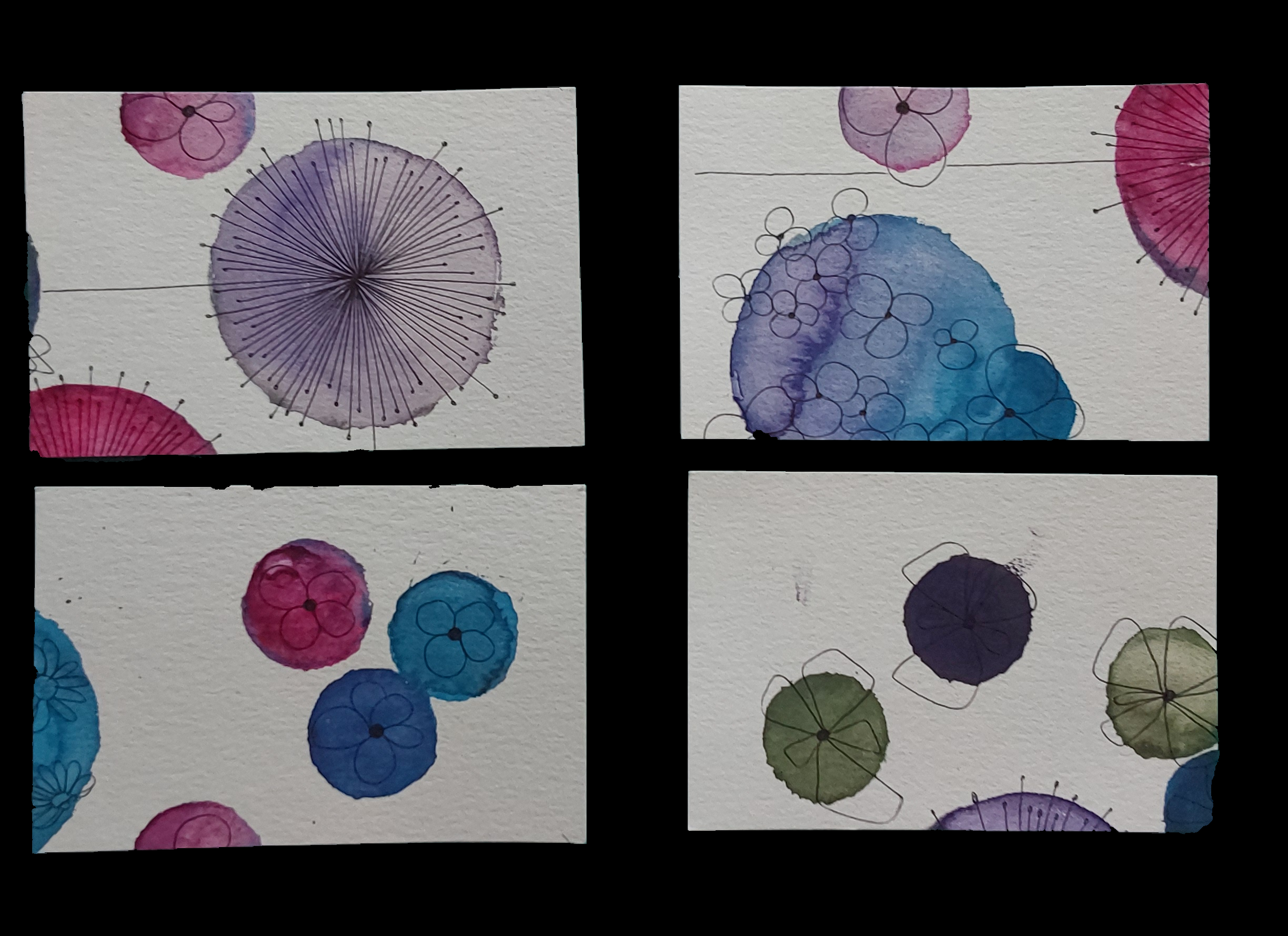 Nouveaux lots de quatre cartes postales mis à la vente.