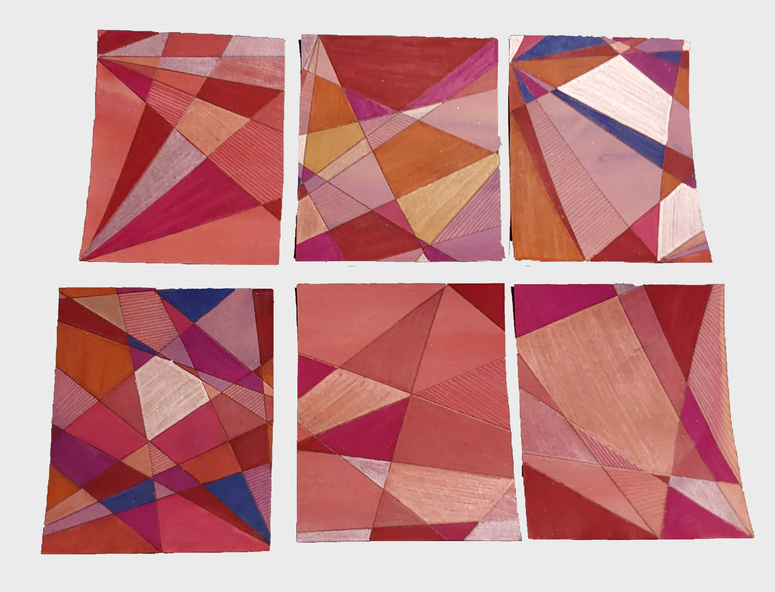 Lot de six cartes postales avec un motif géométrique rouge.